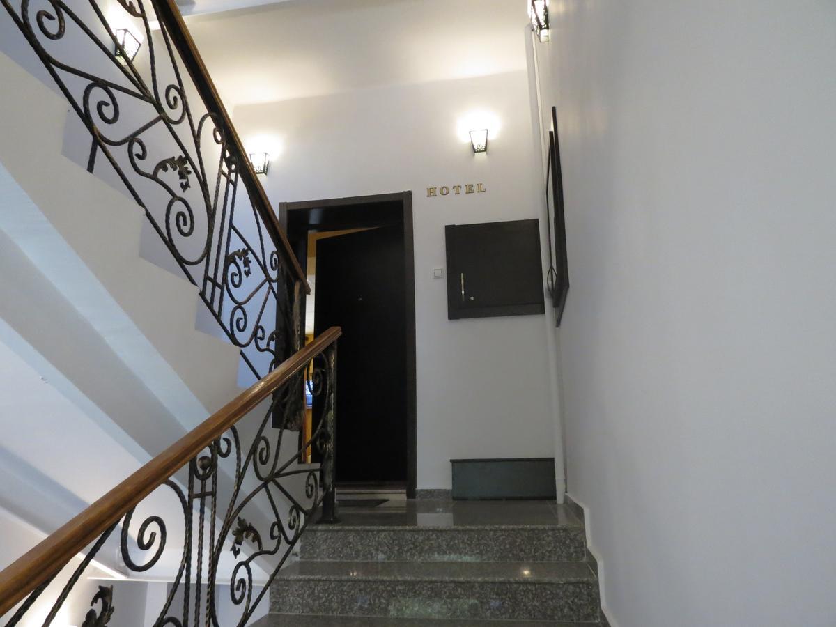 Hostel Your Home Tiflis Dış mekan fotoğraf